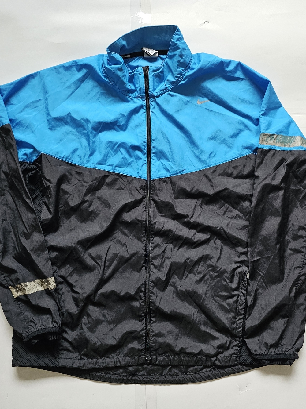 Vintage Y2K Nike Black and Bright Blue Colorblock Windbreaker Jacket